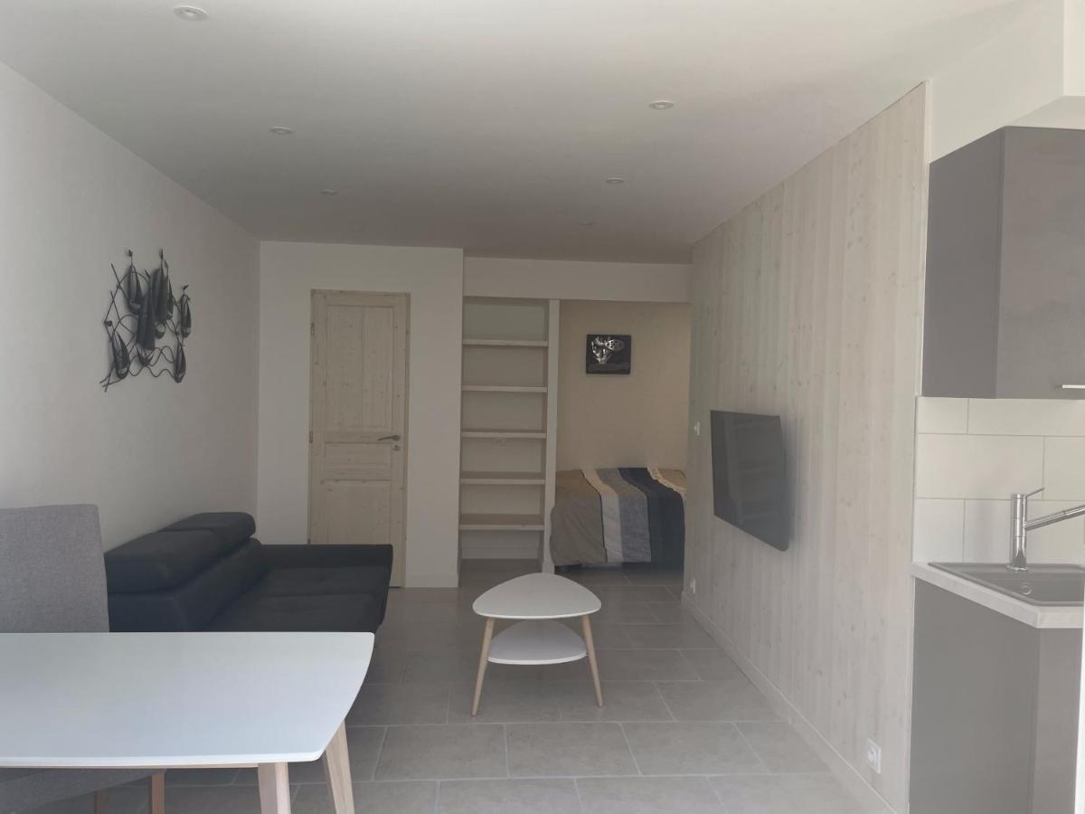 Le Petit Navire Apartment Ла Флот Екстериор снимка