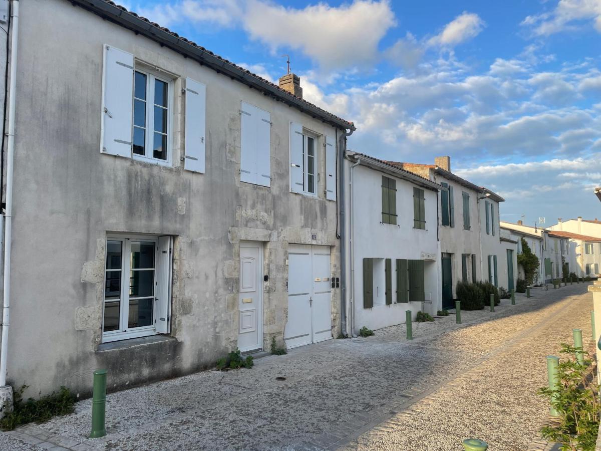 Le Petit Navire Apartment Ла Флот Екстериор снимка